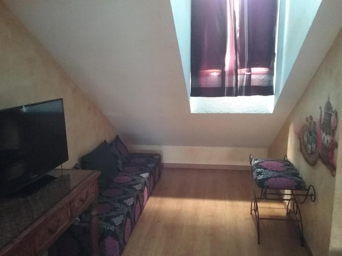 Hostal La Carretera Torrejón de Ardoz Exterior foto