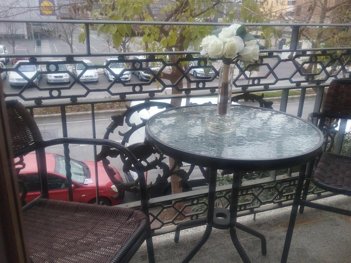 Hostal La Carretera Torrejón de Ardoz Exterior foto